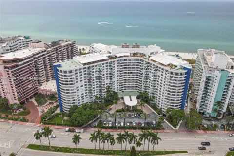 Condominio en venta en Miami Beach, Florida, 2 dormitorios, 125.42 m2 № 2034322 - foto 23