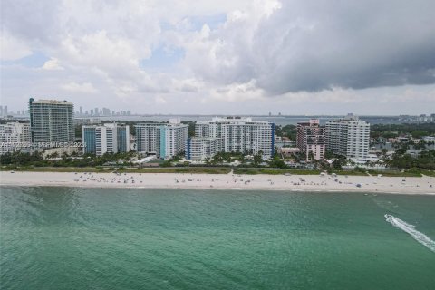 Condominio en venta en Miami Beach, Florida, 2 dormitorios, 125.42 m2 № 2034322 - foto 25