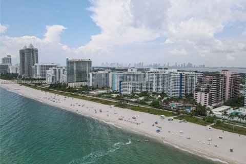 Condominio en venta en Miami Beach, Florida, 2 dormitorios, 125.42 m2 № 2034322 - foto 27