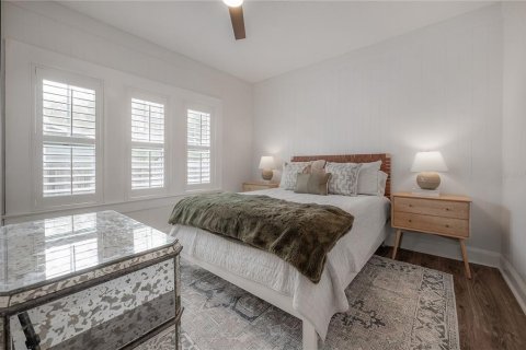 House in Tampa, Florida 4 bedrooms, 128.76 sq.m. № 1792952 - photo 23