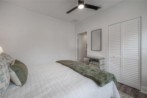 House in Tampa, Florida 4 bedrooms, 128.76 sq.m. № 1792952 - photo 24