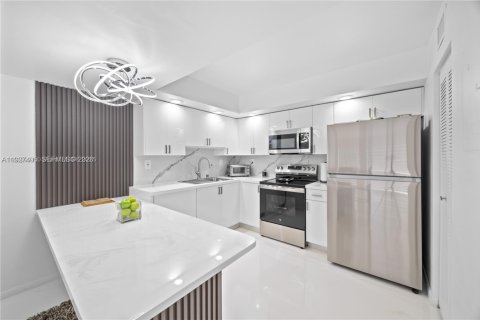 Apartamento en Miami, Florida 3 dormitorios, 107.02 m2 № 2054924