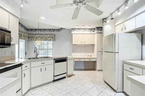 Villa ou maison à vendre à Beverly Hills, Floride: 3 chambres, 209.68 m2 № 1876707 - photo 10