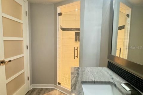 Condo in Bradenton, Florida, 2 bedrooms  № 1532989 - photo 30
