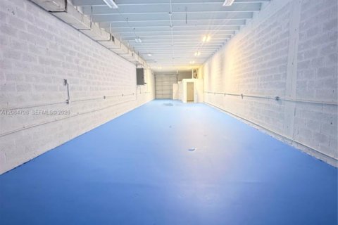 Купить коммерческую недвижимость в Майами, Флорида № 2352854 - фото 9