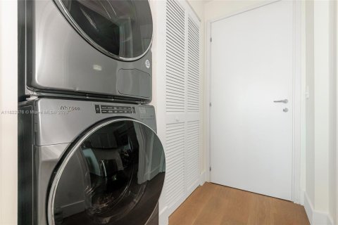 Condominio en venta en Miami, Florida, 2 dormitorios, 93.46 m2 № 1785762 - foto 22