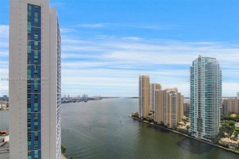 Condominio en venta en Miami, Florida, 2 dormitorios, 93.46 m2 № 1785762 - foto 28