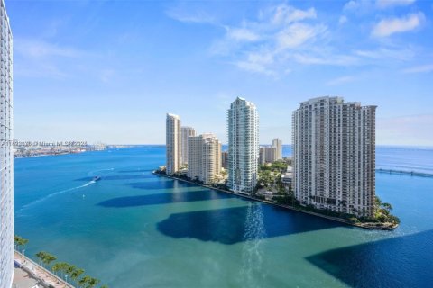 Condominio en venta en Miami, Florida, 2 dormitorios, 93.46 m2 № 1785762 - foto 2