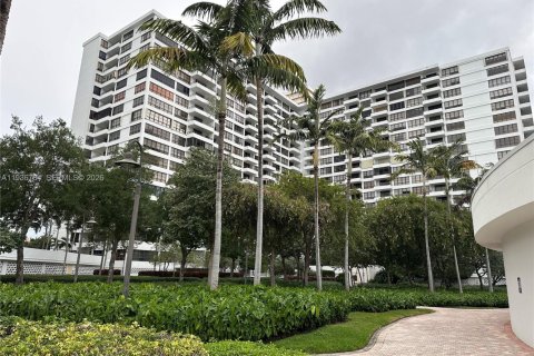 Copropriété à vendre à Hallandale Beach, Floride: 2 chambres, 130.06 m2 № 1995284 - photo 3