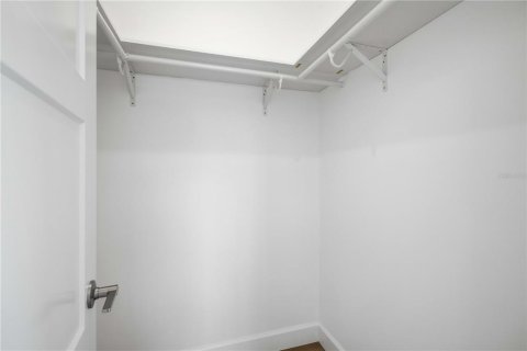 Condo in Sarasota, Florida, 2 bedrooms № 2205298 - photo 21