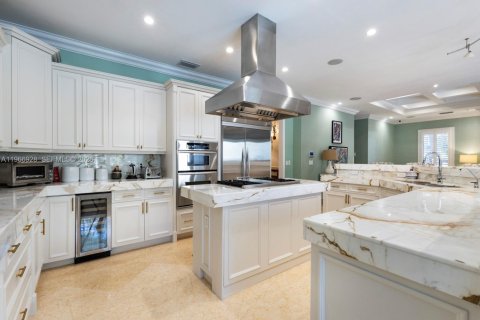 Villa ou maison à vendre à Pinecrest, Floride: 5 chambres, 423.82 m2 № 2029033 - photo 17