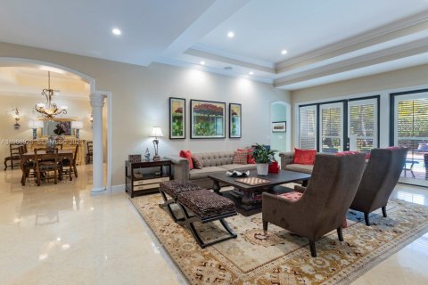 Villa ou maison à vendre à Pinecrest, Floride: 5 chambres, 423.82 m2 № 2029033 - photo 7