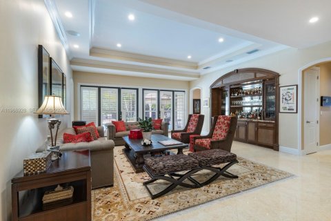 Villa ou maison à vendre à Pinecrest, Floride: 5 chambres, 423.82 m2 № 2029033 - photo 5