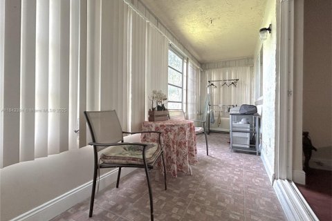 Condo in Tamarac, Florida, 2 bedrooms  № 1836492 - photo 18