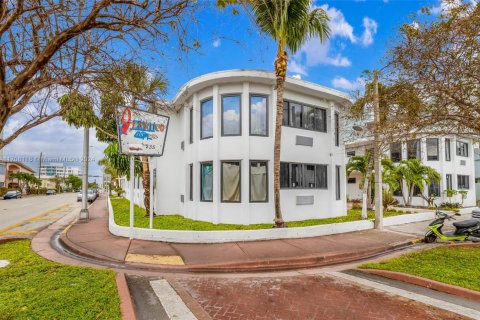 Propiedad comercial en venta en Miami Beach, Florida № 1940131 - foto 6