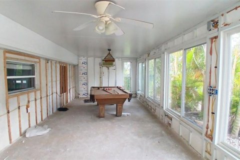 House in Port Richey, Florida 4 bedrooms, 188.03 sq.m. № 2098786 - photo 30