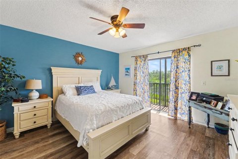 Condo in Tarpon Springs, Florida, 2 bedrooms  № 2322827 - photo 7