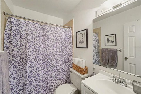 Condo in Tarpon Springs, Florida, 2 bedrooms  № 2322827 - photo 12
