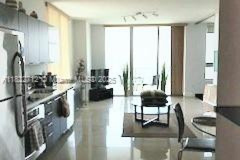 Condominio en venta en Miami, Florida, 1 dormitorio, 75.62 m2 № 1787275 - foto 6