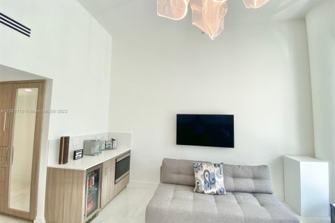 Condo in Sunny Isles Beach, Florida  № 1754062 - photo 5