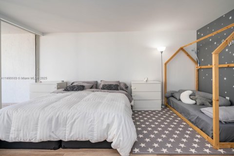Купить кондоминиум в Майами, Флорида 1 спальня, 79.9м2, № 1948097 - фото 14