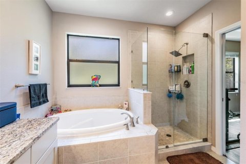 Townhouse in Wesley Chapel, Florida 3 bedrooms, 162.39 sq.m. № 1900065 - photo 25