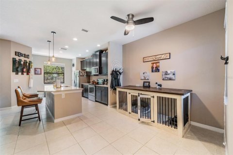 Townhouse in Wesley Chapel, Florida 3 bedrooms, 162.39 sq.m. № 1900065 - photo 5