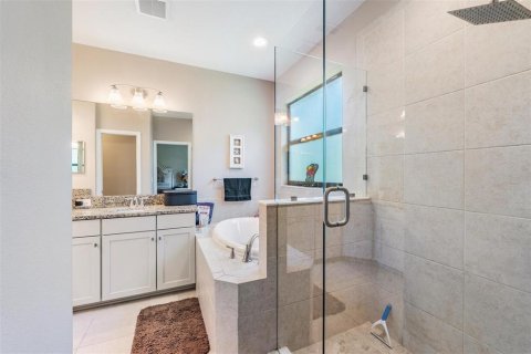 Townhouse in Wesley Chapel, Florida 3 bedrooms, 162.39 sq.m. № 1900065 - photo 23