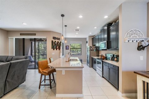 Townhouse in Wesley Chapel, Florida 3 bedrooms, 162.39 sq.m. № 1900065 - photo 7