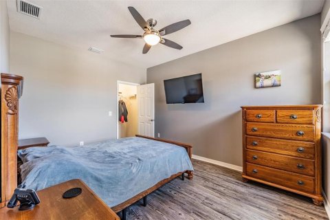 Townhouse in Wesley Chapel, Florida 3 bedrooms, 162.39 sq.m. № 1900065 - photo 19