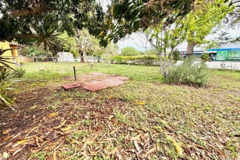 Casa en venta en Miami Gardens, Florida, 3 dormitorios, 107.21 m2 № 2047067 - foto 22