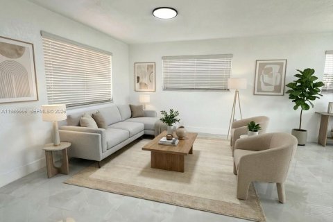 Casa en venta en Miami Gardens, Florida, 3 dormitorios, 107.21 m2 № 2047067 - foto 4