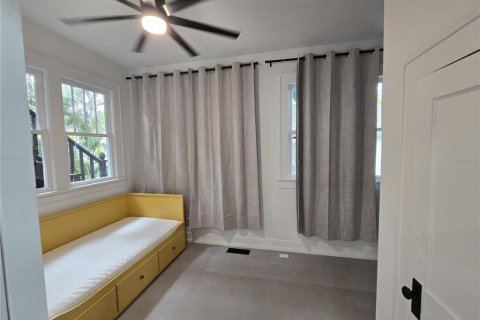 Apartamento en alquiler en Saint Petersburg, Florida, 3 dormitorios, 185.8 m2 № 1917115 - foto 12