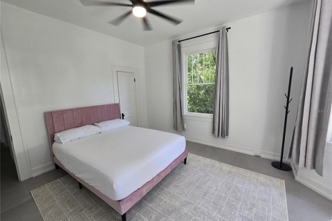 Apartamento en alquiler en Saint Petersburg, Florida, 3 dormitorios, 185.8 m2 № 1917115 - foto 9