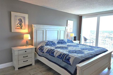 Copropriété à louer à Redington Shores, Floride: 2 chambres, 134.71 m2 № 2104200 - photo 20
