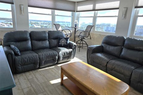 Copropriété à louer à Redington Shores, Floride: 2 chambres, 134.71 m2 № 2104200 - photo 6