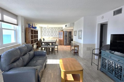 Copropriété à louer à Redington Shores, Floride: 2 chambres, 134.71 m2 № 2104200 - photo 8