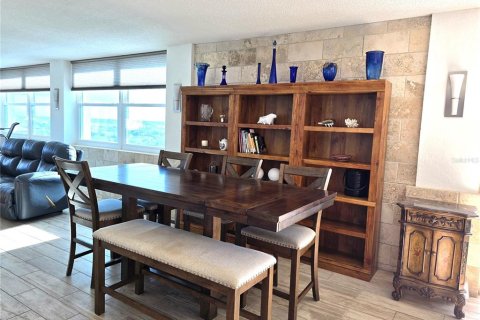 Copropriété à louer à Redington Shores, Floride: 2 chambres, 134.71 m2 № 2104200 - photo 9