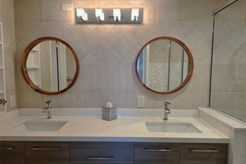 Copropriété à louer à Redington Shores, Floride: 2 chambres, 134.71 m2 № 2104200 - photo 24