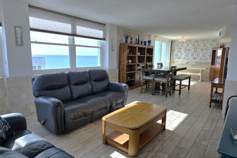 Copropriété à louer à Redington Shores, Floride: 2 chambres, 134.71 m2 № 2104200 - photo 7