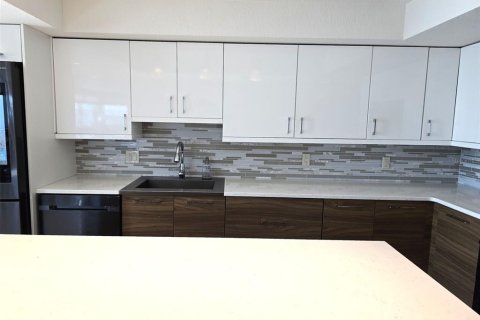 Copropriété à louer à Redington Shores, Floride: 2 chambres, 134.71 m2 № 2104200 - photo 17