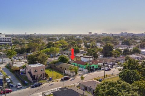 Casa en venta en Miami, Florida, 3 dormitorios, 111.11 m2 № 2029131 - foto 27
