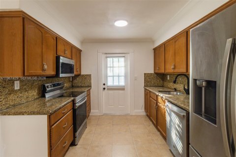 Casa en venta en Miami, Florida, 3 dormitorios, 111.11 m2 № 2029131 - foto 10