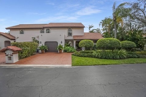 House in Miami, Florida 3 bedrooms, 185.25 sq.m. № 2041433 - photo 28