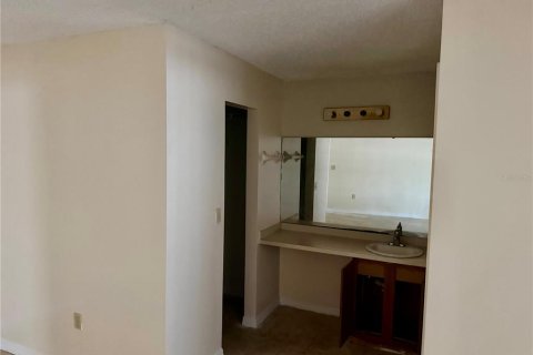 Villa ou maison à louer à Kissimmee, Floride: 3 chambres, 123.47 m2 № 2113128 - photo 9
