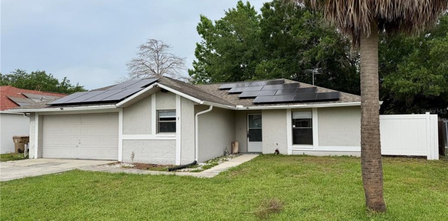Villa ou maison à Kissimmee, Floride 3 chambres, 123.47 m2 № 2113128