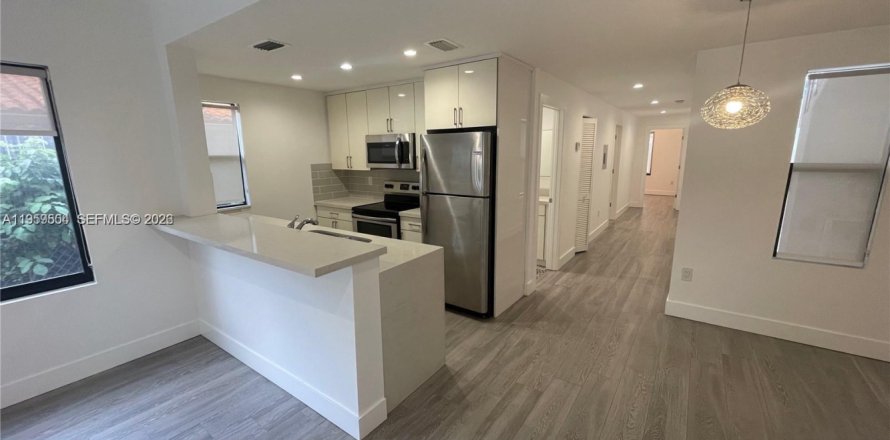 Apartamento en Miami, Florida 2 dormitorios, 444.44 m2 № 2020248