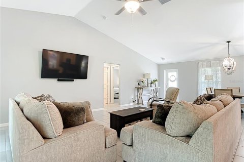 House in North Port, Florida 4 bedrooms, 169.45 sq.m. № 1847138 - photo 8