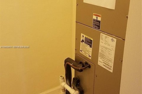 Copropriété à vendre à North Miami, Floride: 1 chambre, 66.33 m2 № 2048551 - photo 15