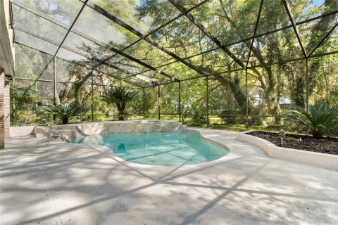 House in Gainesville, Florida 4 bedrooms, 328.6 sq.m. № 1609532 - photo 25